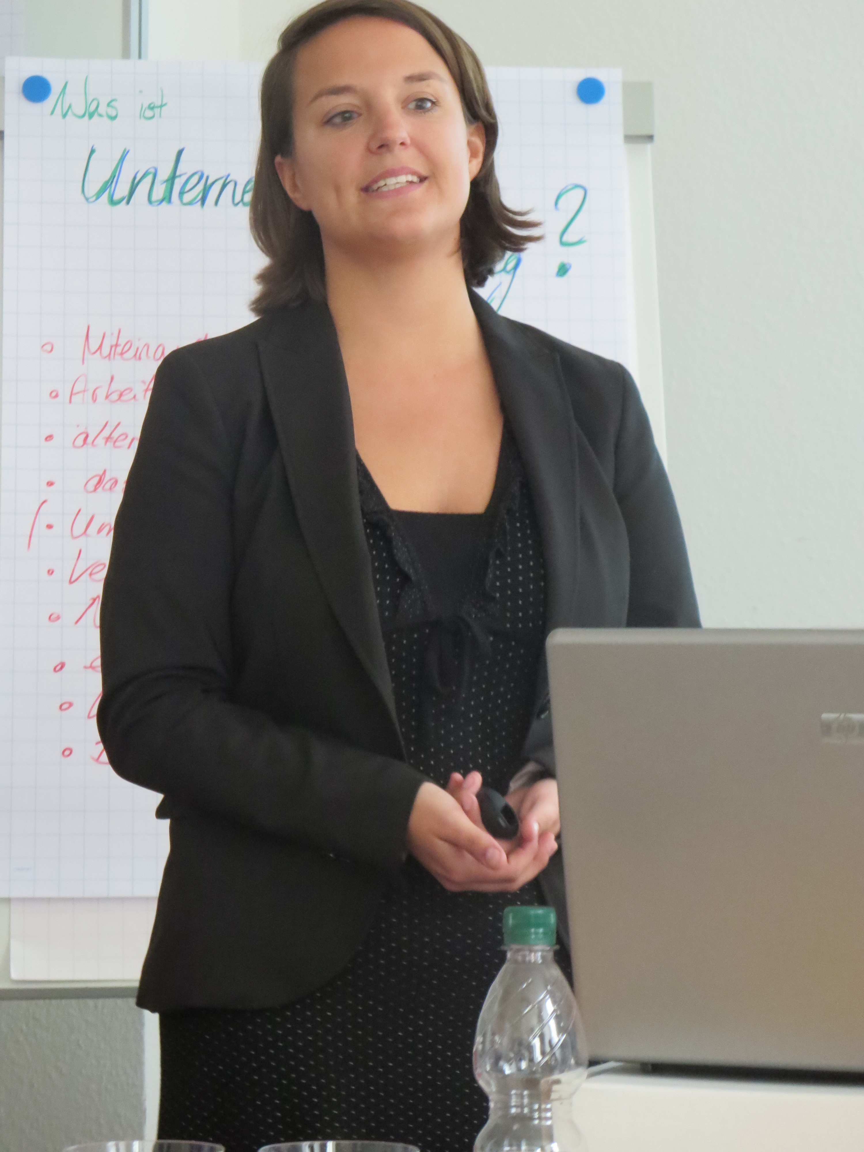 Jana Hepperle, Projektmanangerin bei Benefit Identity als Referentin im CSRegio-Seminar
